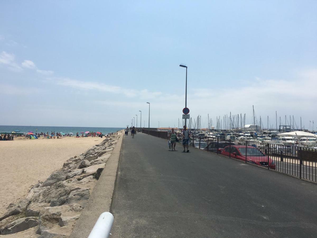 Club Nautic Cambrils Exterior foto